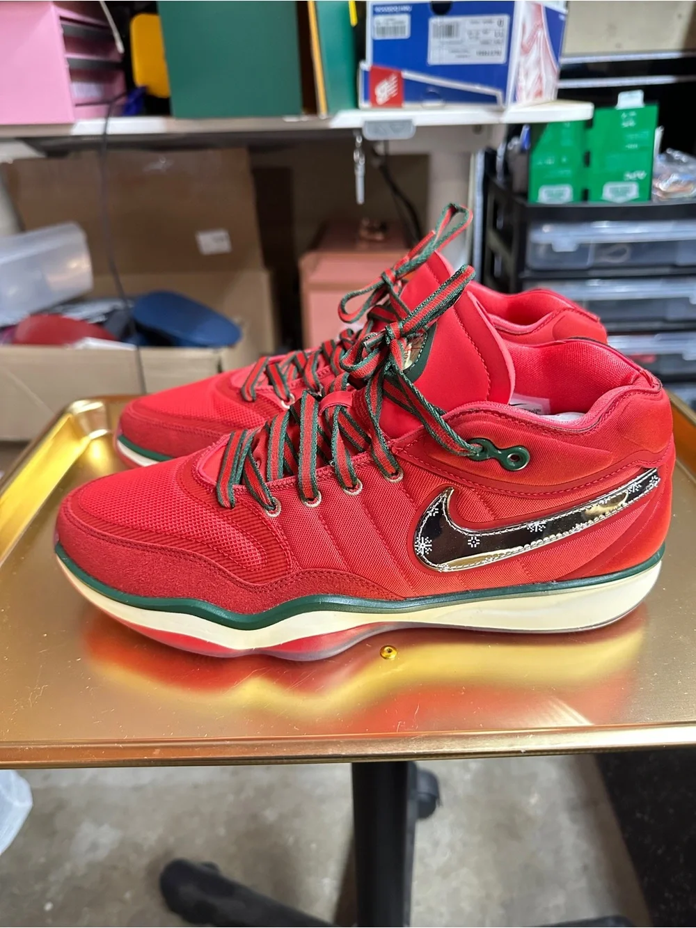 Nike Air Zoom GT Hustle 2 Christmas DJ9405-601 Men’s Size 10.5
